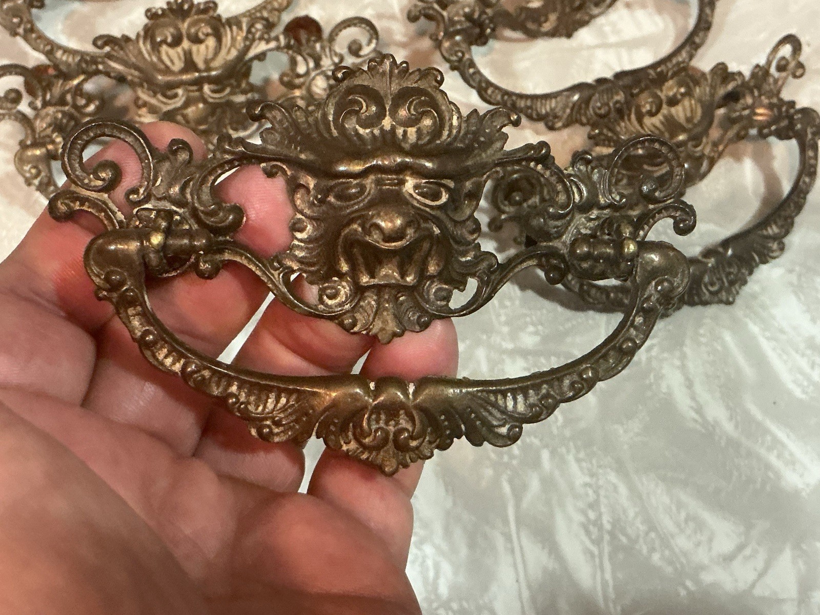 RARE FANCY VICTORIAN LION “OLD MAN WINTER” ORNATE OLD Original Priced per pull