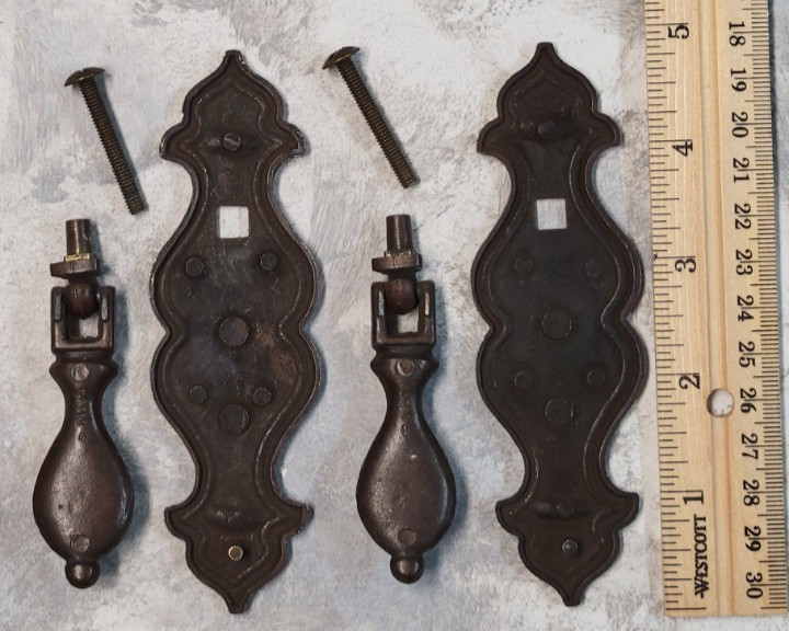 2 Vintage Hanging Teardrop Drop Drawer Pull BPC Belwith 356 Brass/Bronze Tone