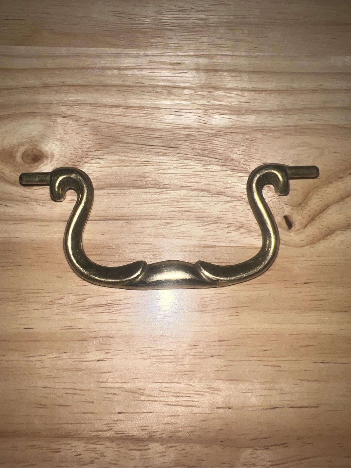 3 Vtg Bail Drop Pull Handle CB-1844 W/ Mounts And Screws Made Of Brass 3-7/8″