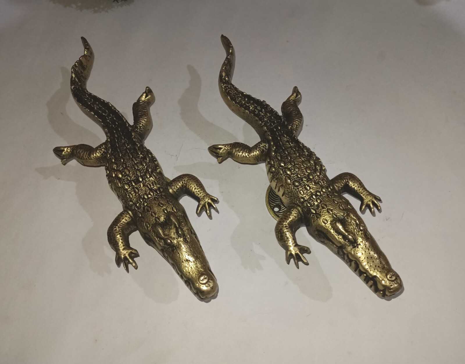 Crocodile Door Handle Round Base Brass Wild Theme Home Door Decor Pull GTX