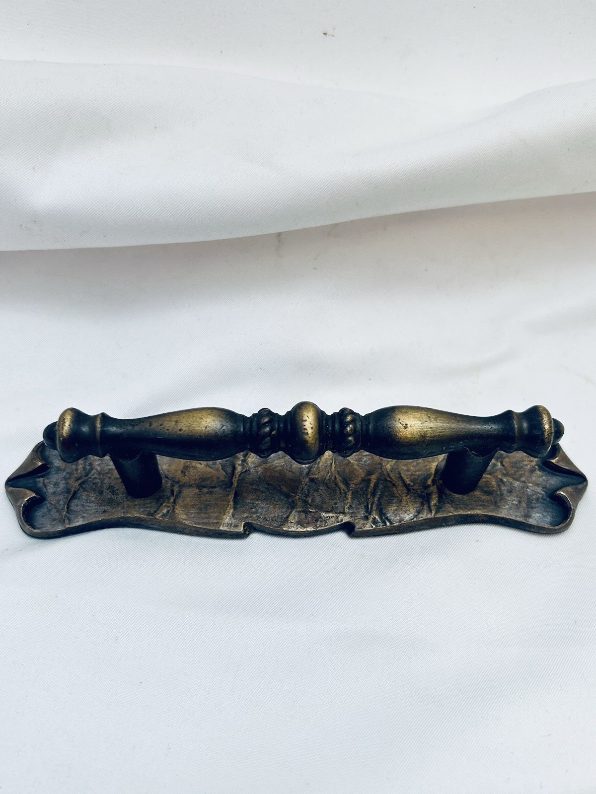 Amerock 176 Carriage 1971 Dark Hammered Brass Pull Handle & Backplate 3″ Centers