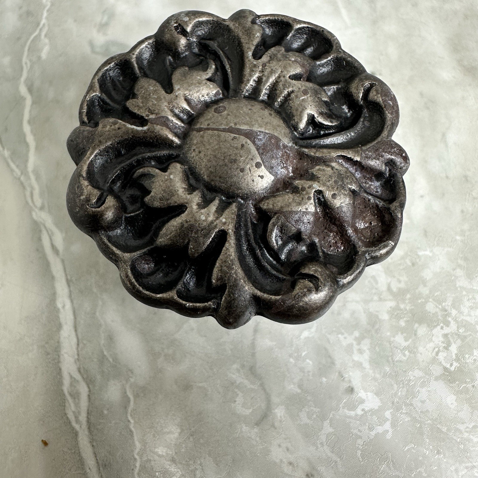 Lot Of 42 Floral Cabinet Drawer Pulls Knobs French Provincial Victorian Ornate