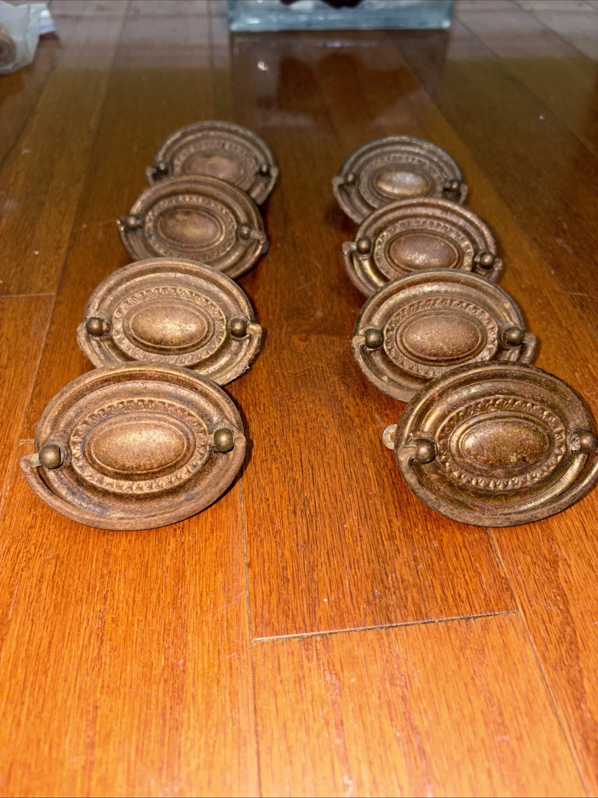 8 Vintage Oval Hepplewhite Duncan Phyfe Style Metal Drawer Pulls w All/Screws