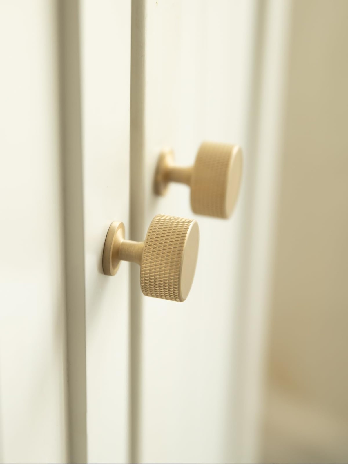 Brushed Gold Kitchen Knurled Cabinet Knobs Solid Brass Pulls Dresser Drawer H…
