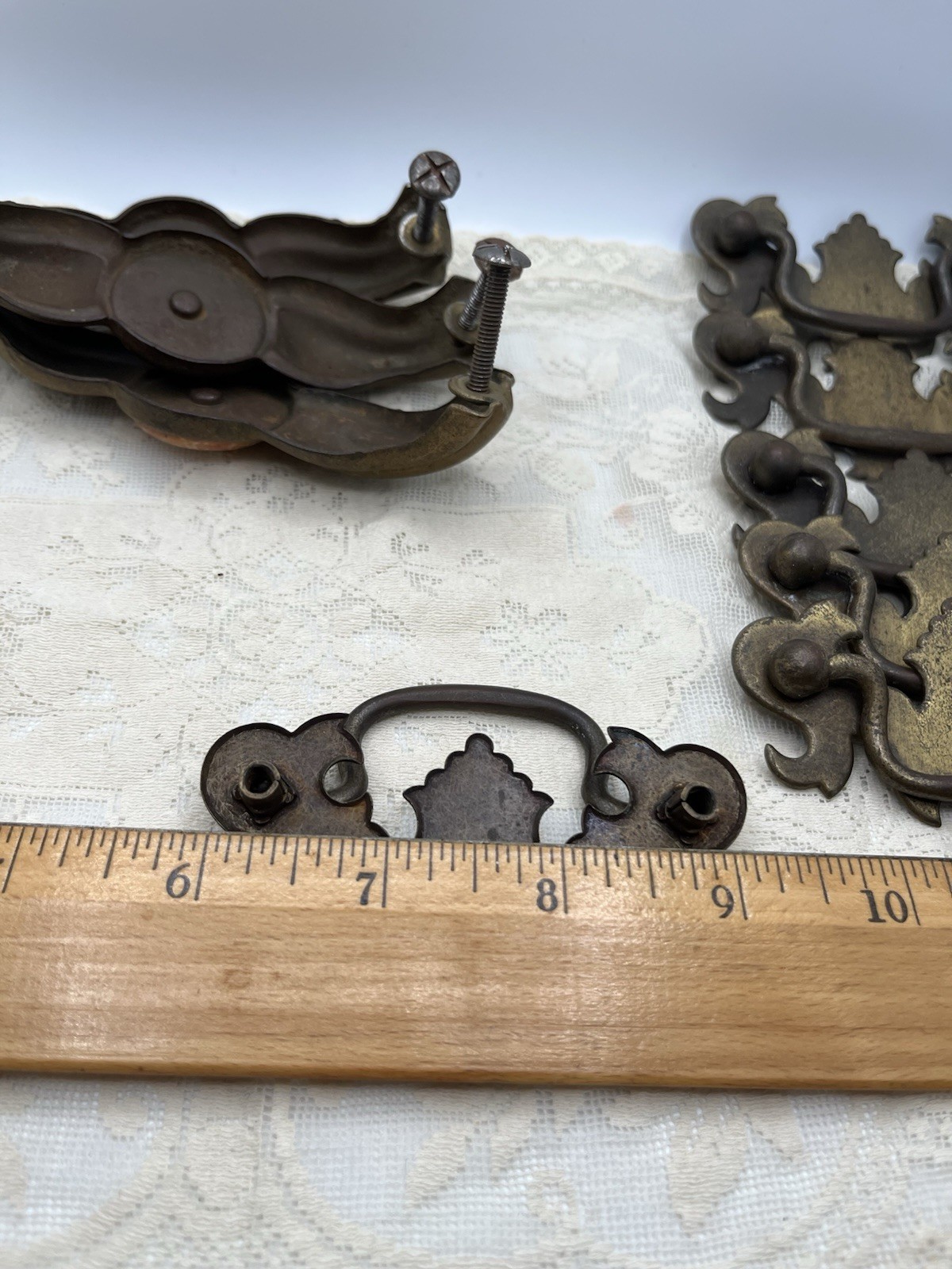 Furniture Pulls Handles Brass Bakelite Vintage Lot Of 13 Hardware Mixed