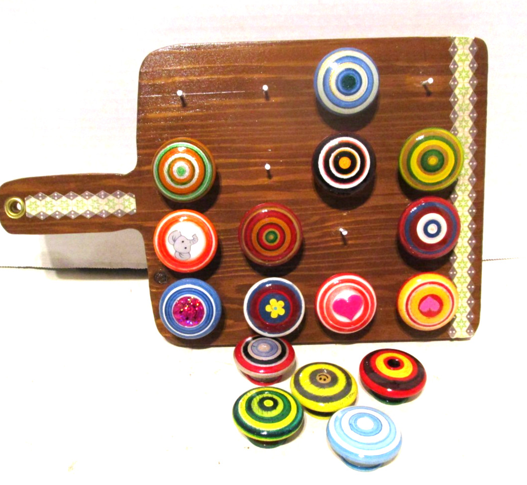 (20) Floral BOHO Cabinet Knobs single mount Hand Painted Drawer Pulls 1.5” Wood
