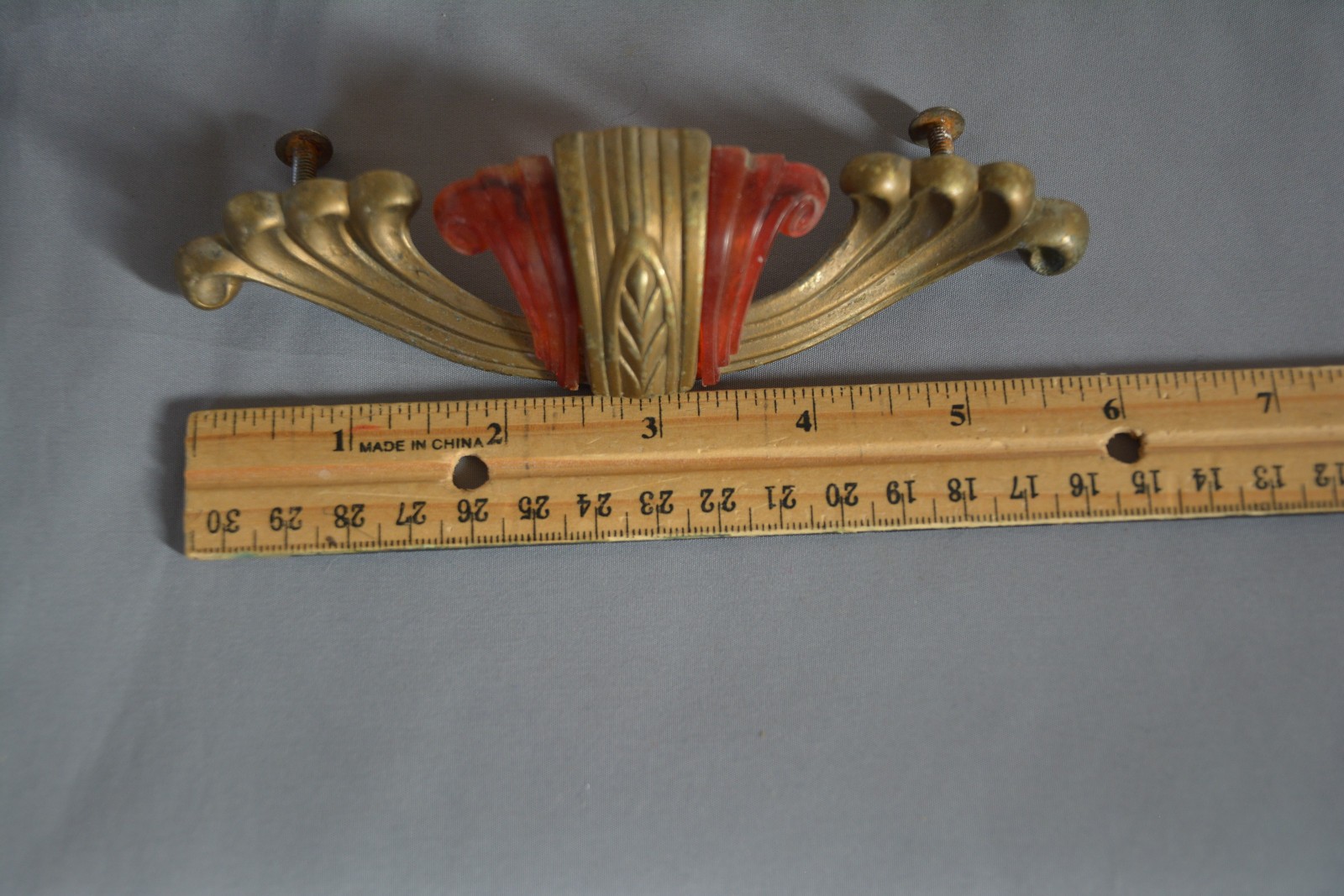 GREAT SET 6 ANTIQUE VINTAGE ART DECO DRESSER METAL DRAWER PULLS W BAKELITE