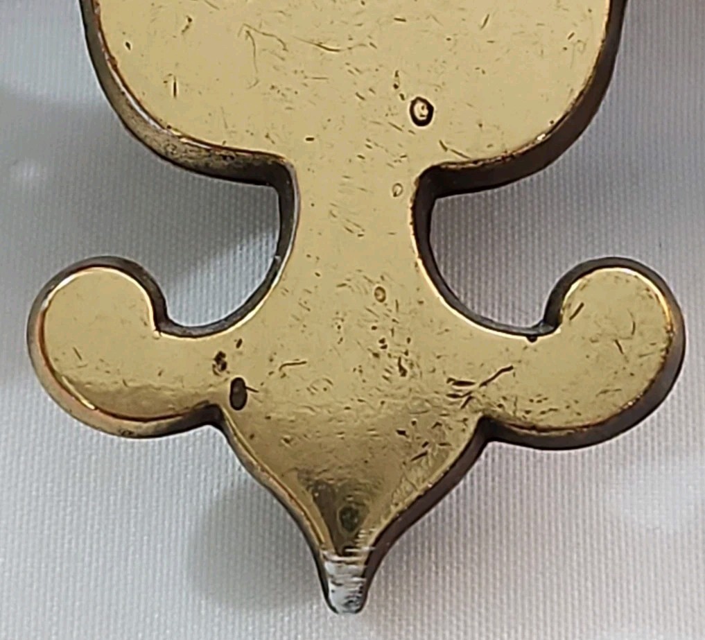 Vtg KBC Keeler Brass Co. Batwing Chippendale Style Drawer Pull W/Screws N-19560