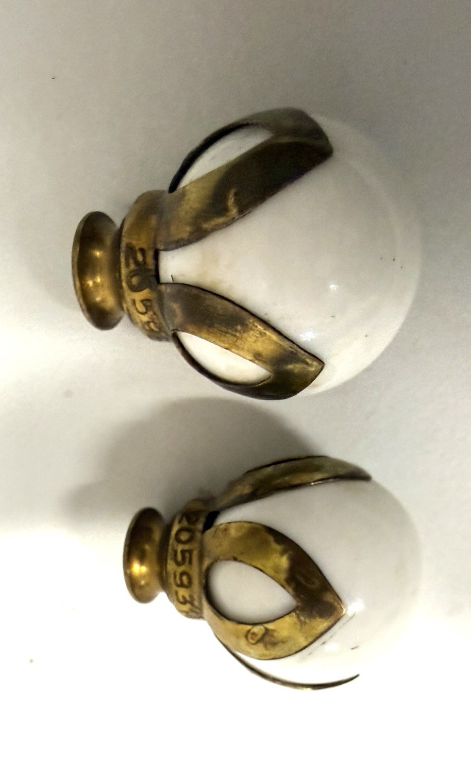 VTG Lot 2 Round Porcelain & Brass 1.25 In Drawer Cabinet Ball Pulls Knobs