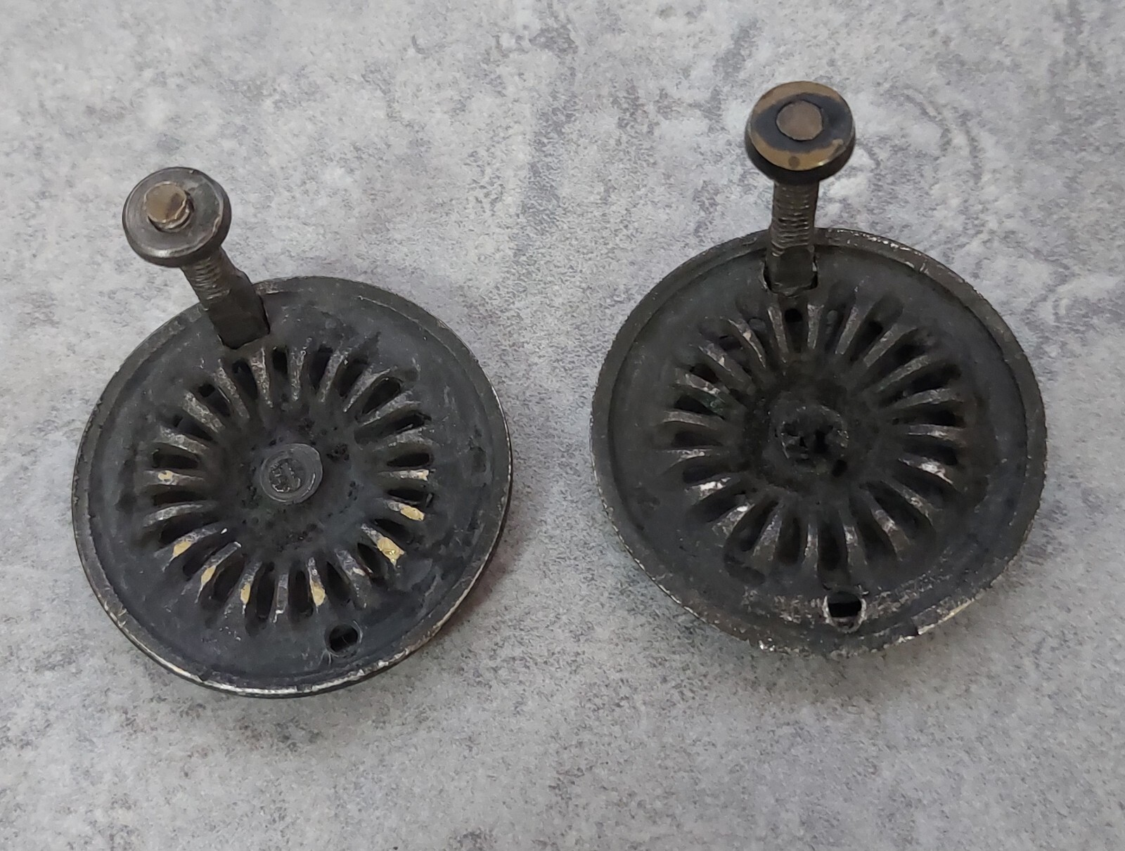 Antique English Ring Drawer Pulls Lot Of 2 Brass Flower & Leaves Theme Gray