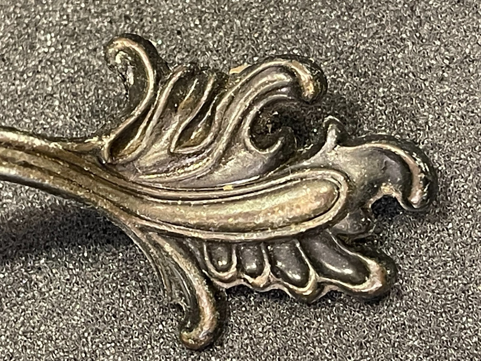 12 Used Vintage French Provincial Drawer Pulls Ornate Leaves 3” Allison Japan
