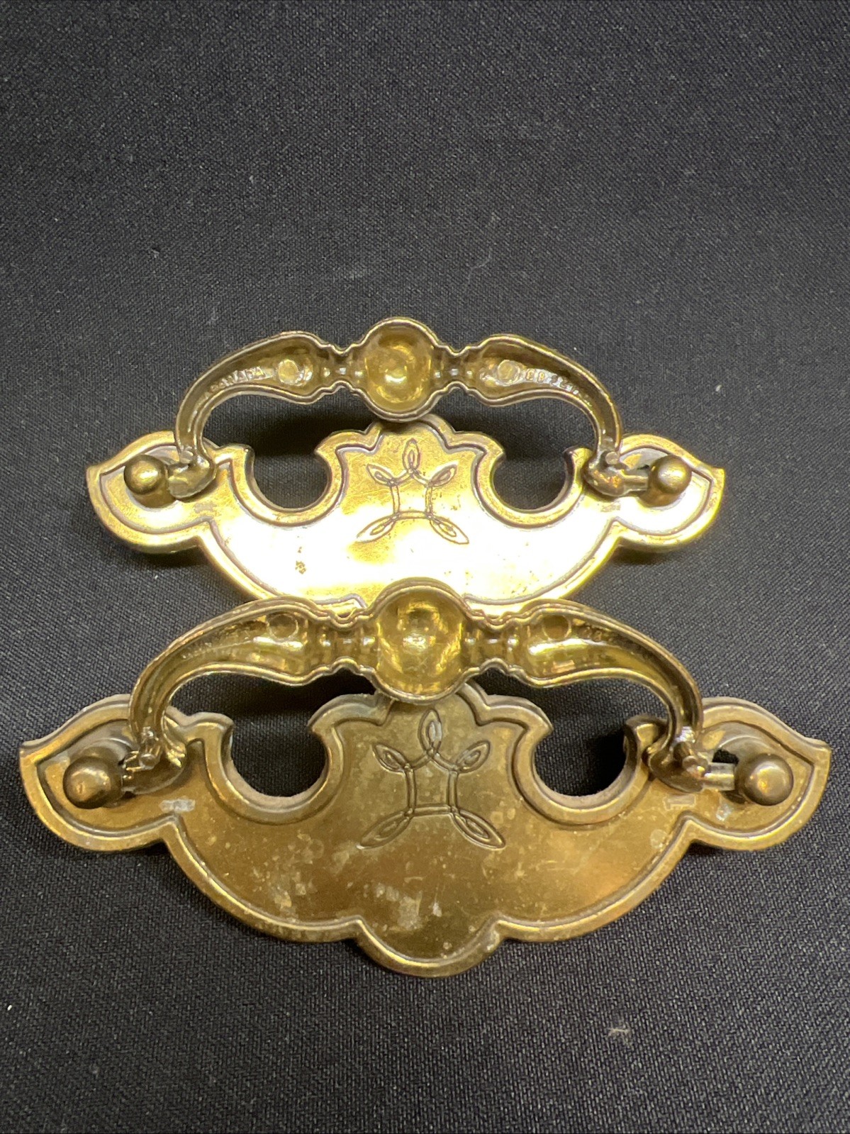 2 VTG Chippendale Bat Wing Geometric Pressed Center Design Gold Tone Drawer Pull