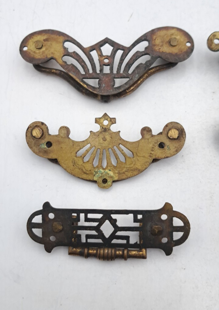 Lot of Mixed Antique/Vintage Hardware Furniture Drawer handles Metal Brass