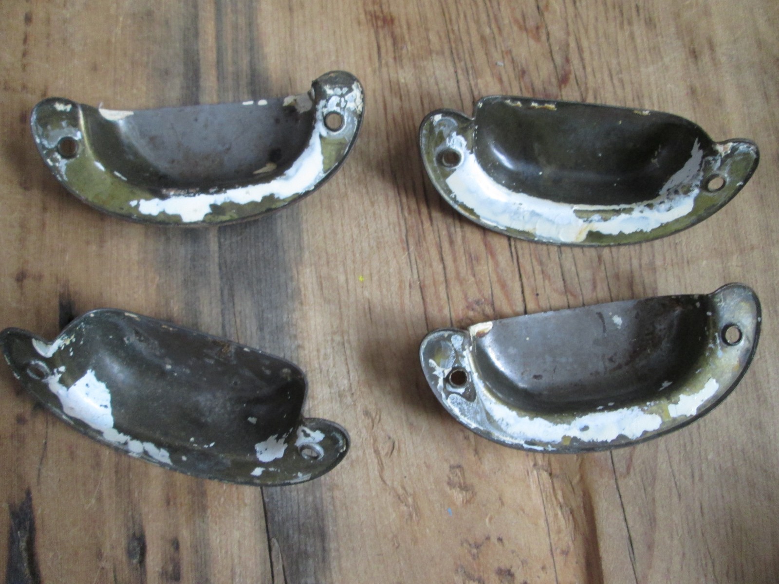 Vintage OLD Set 4 Drawer Cup Pull Antique Brass Bin Cabinet Classic Shaker Style