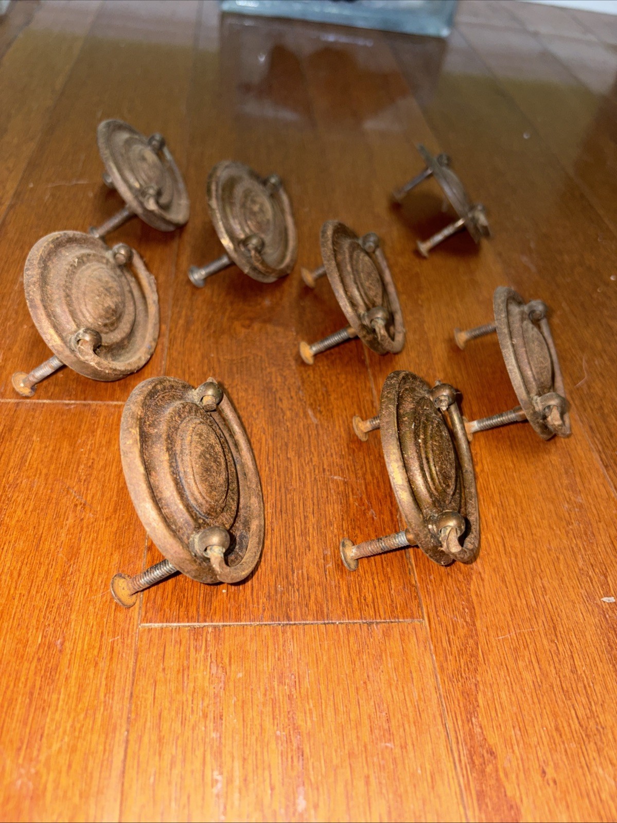8 Vintage Oval Hepplewhite Duncan Phyfe Style Metal Drawer Pulls w All/Screws