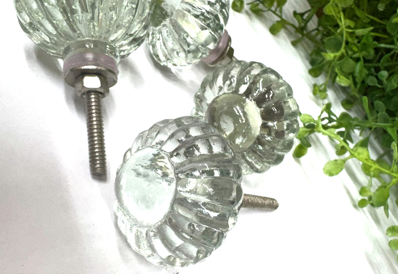 1 Clear Glass 1.38″ round Drawer Pull furniture door knob floral daisy scallop