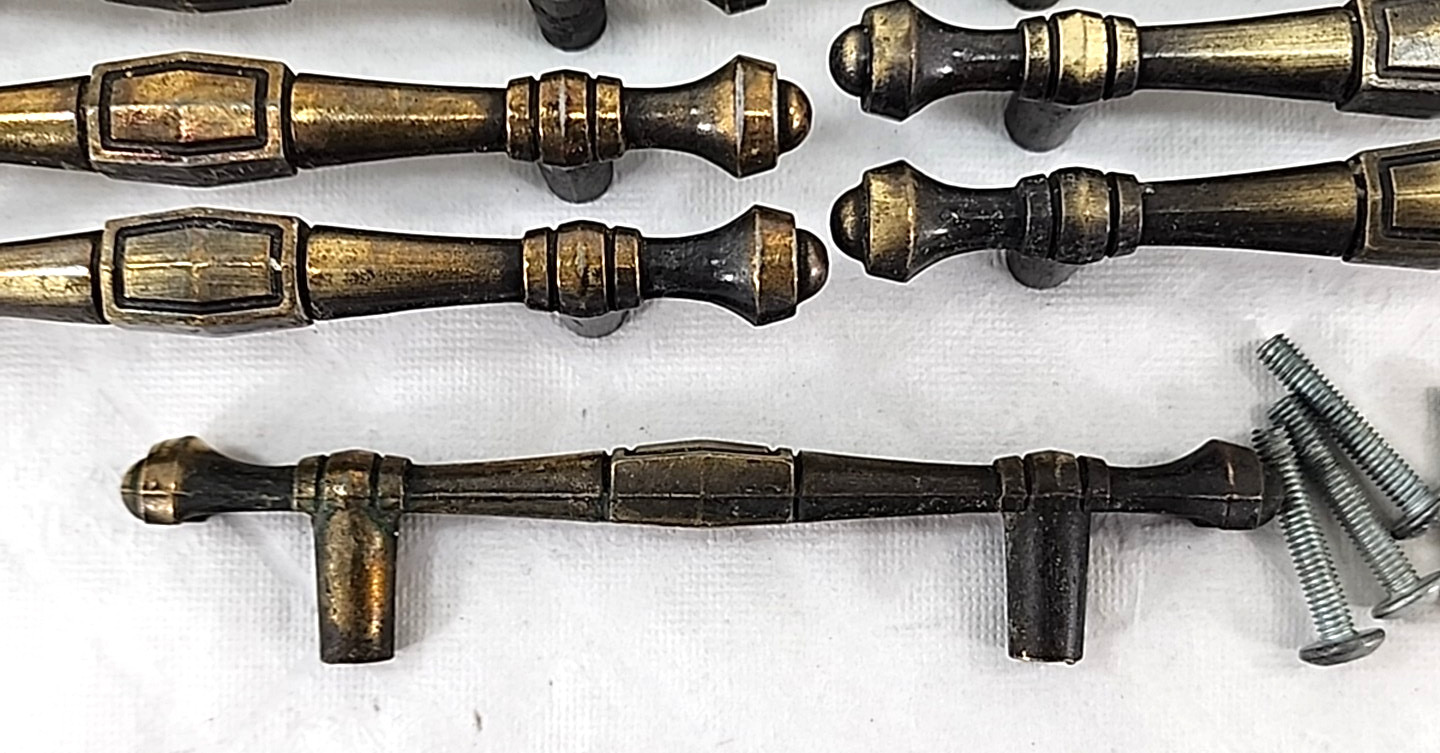 Lot of 18 Vintage Hyer Colonial Antiqued Brass Drawer Pull 5″ long 3″ center