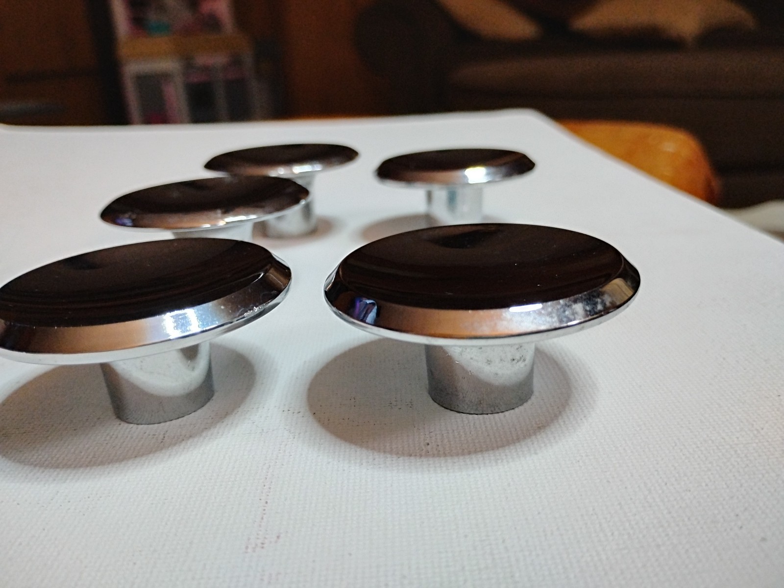 Vintage Lot of 5 Chrome Round Drawer Pulls Concave Knobs Cabinet Handles 2″