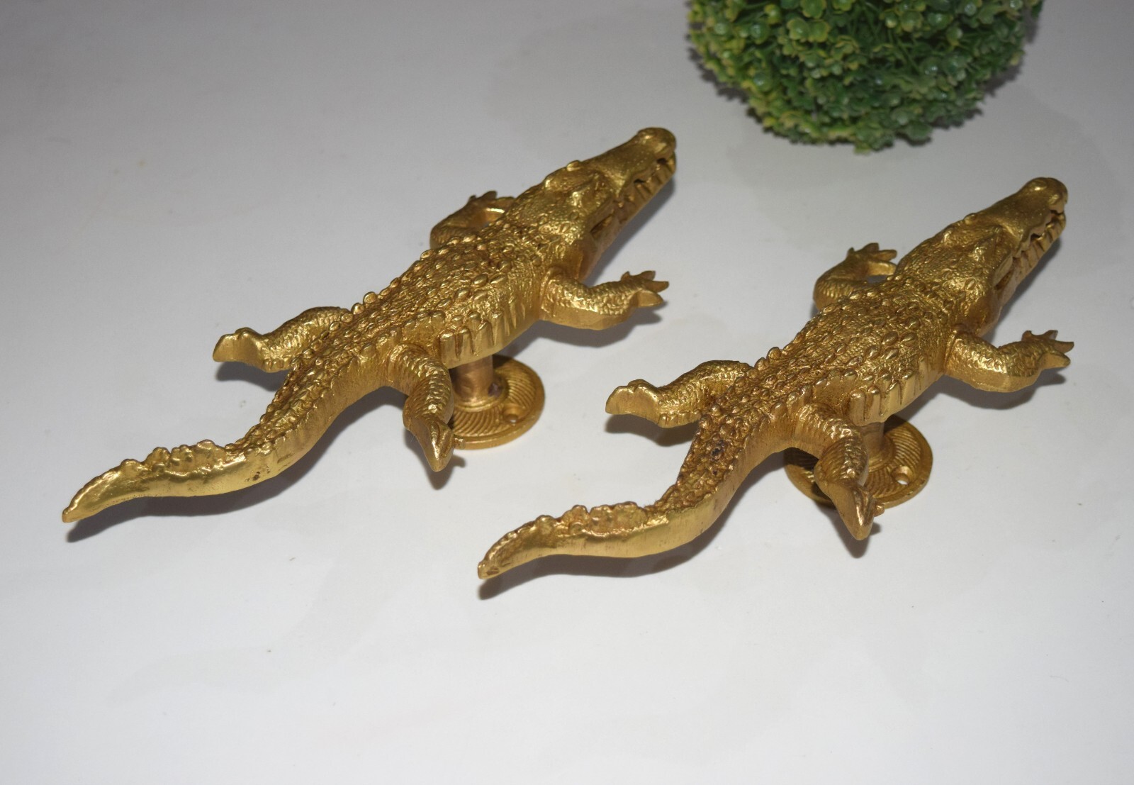 Brass Alligator Door Handles With Round Base Lizard Crocodile Almirah Pull GTX