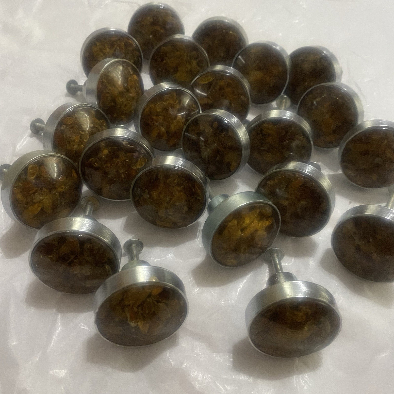 Retro 1970s Amber Resin Cabinet Pulls Hardware with Screws – Lot of 24″