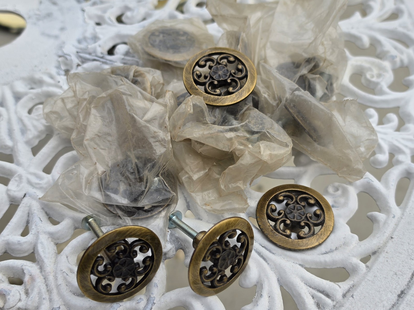 Lot Of 12 Vintage 1970s Brushed Brass Round Floral Cabinet Drawer Handles Pulls