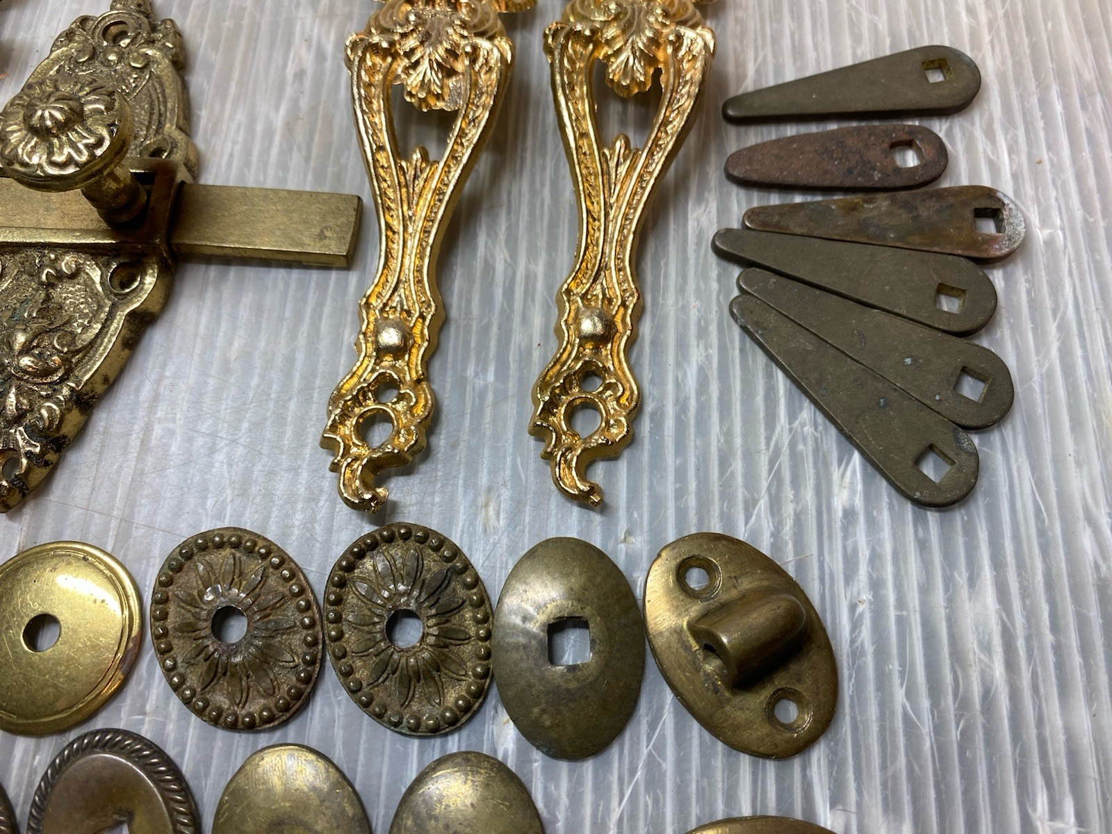 Vintage To Antique Mixed Miscellaneous Hardware Lot