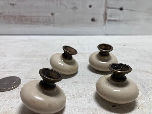 Lot of 35 Vintage Antique most speckled Solid porcelain brass drawer pull Knobs