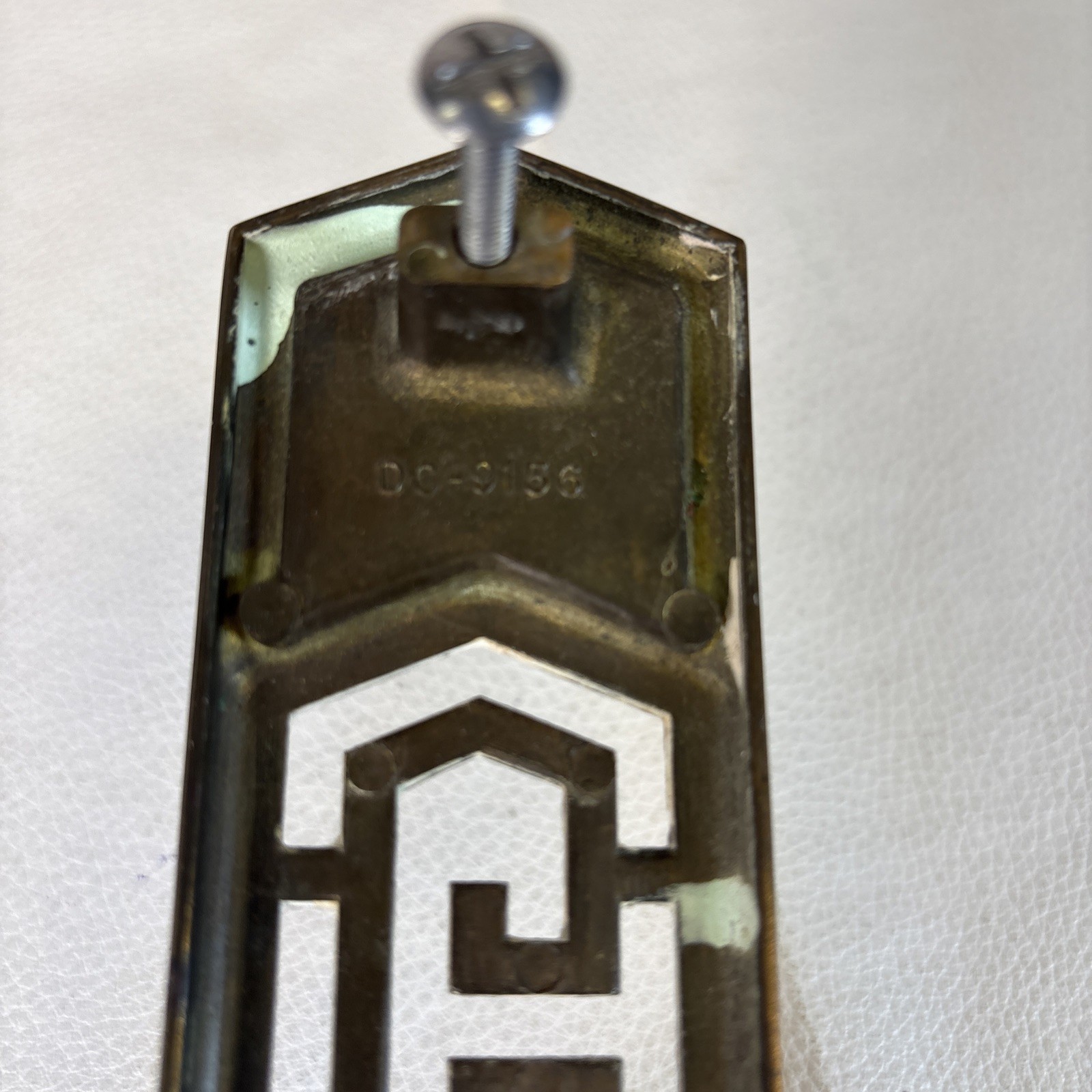 Set of 8 Vintage Art Deco Mid Century Modern Brass Drawer Pulls and Plates