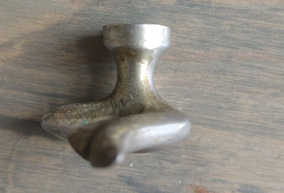 DOLPHIN FISH DRAWER PULLS SATIN NICKEL W/ SCREWS 1.6″ PRICE FOR 2 PULLS