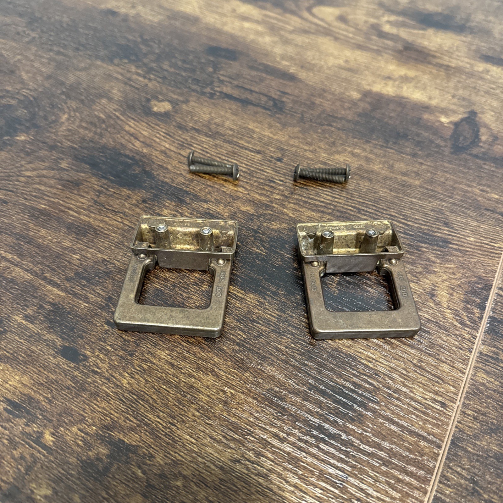 Drexel Woodbriar Drawer Pulls 2 Square Brass Vintage Bail Dresser Hardware Pair