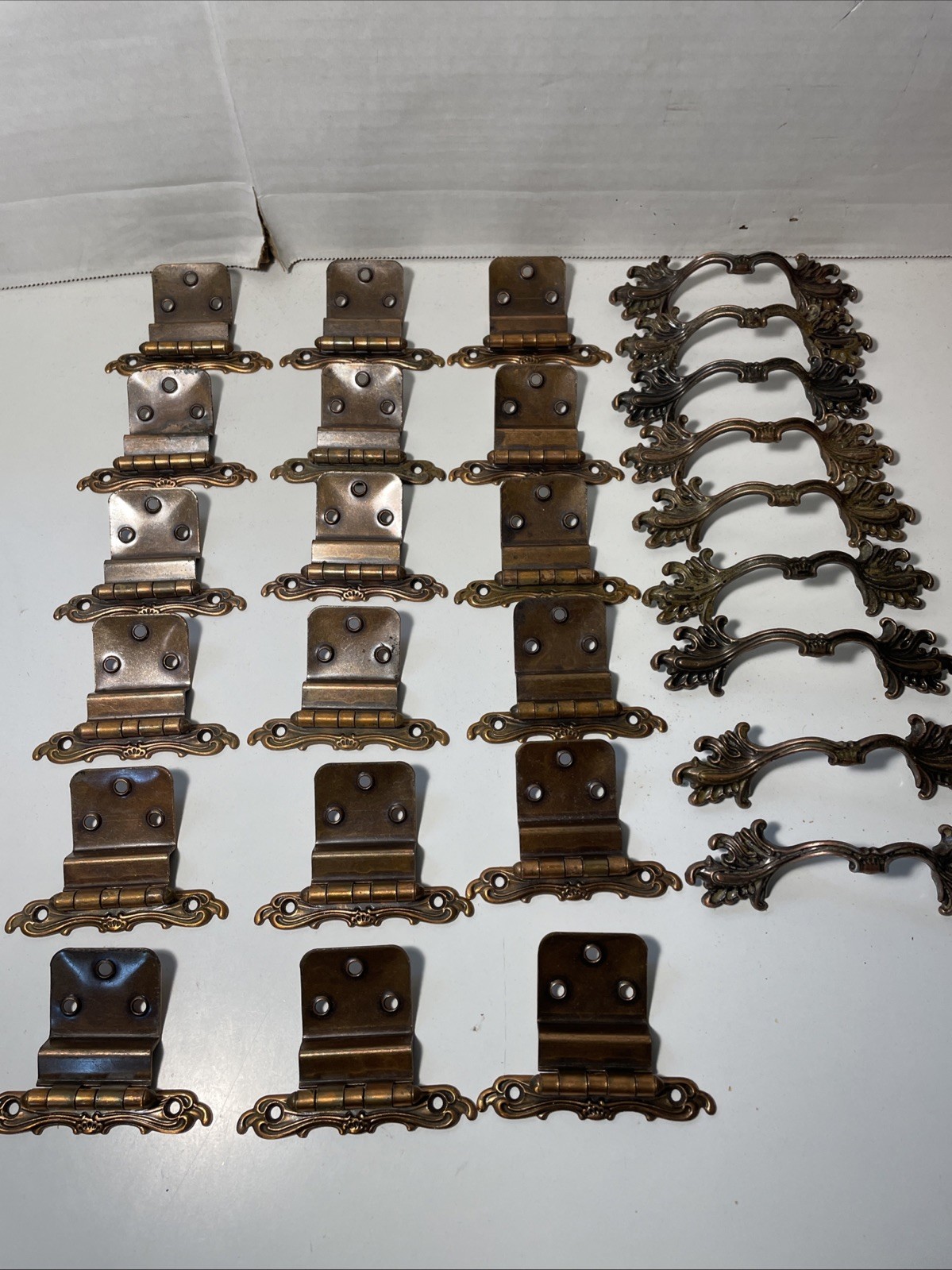 Ajax French Provincial Brass Drawer Pulls W Hinges 18 Hinges 9 Pulls
