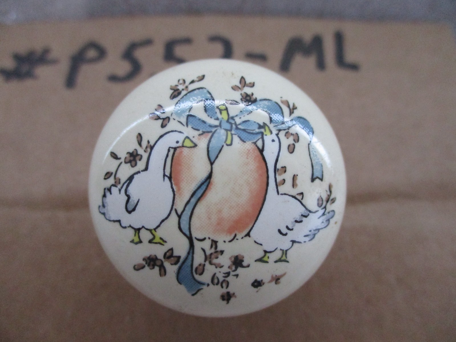 Belwith Marmalade Geese Round Knobs P552-ML~ NOS ~ Vintage Farmhouse (lot of 10)