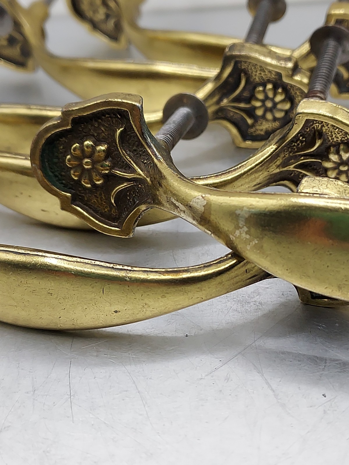 6 Brass Floral Cabinet Drawer Pull Handles 4.5″L KEELER Brass CO N18241 W/screws