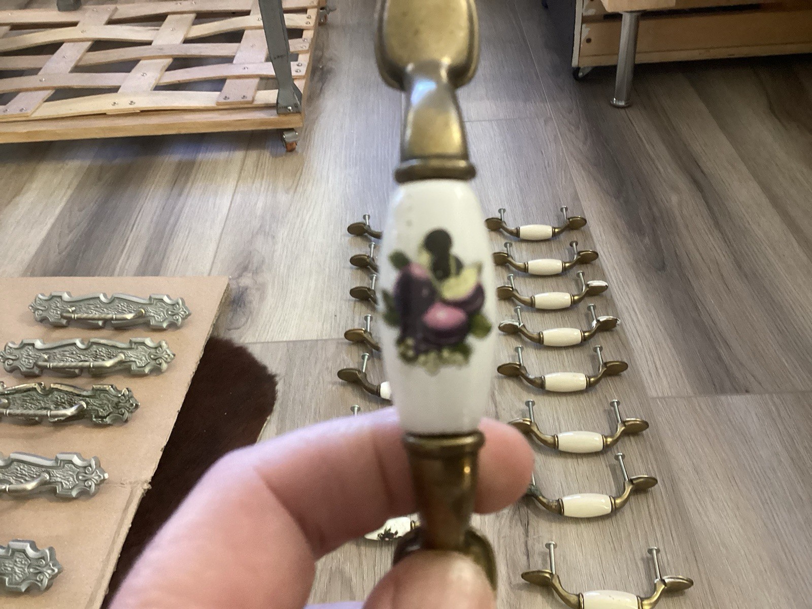 Drawer And Cabinet Door Pulls Handles Vintage