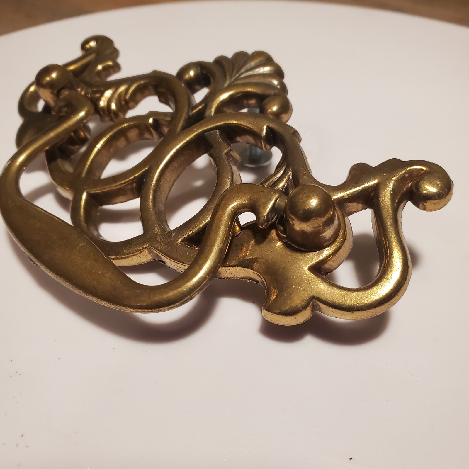 Vintage Brass Batwing Chippendale Metal Drop Bail Pull Drawer Dresser Hardware.