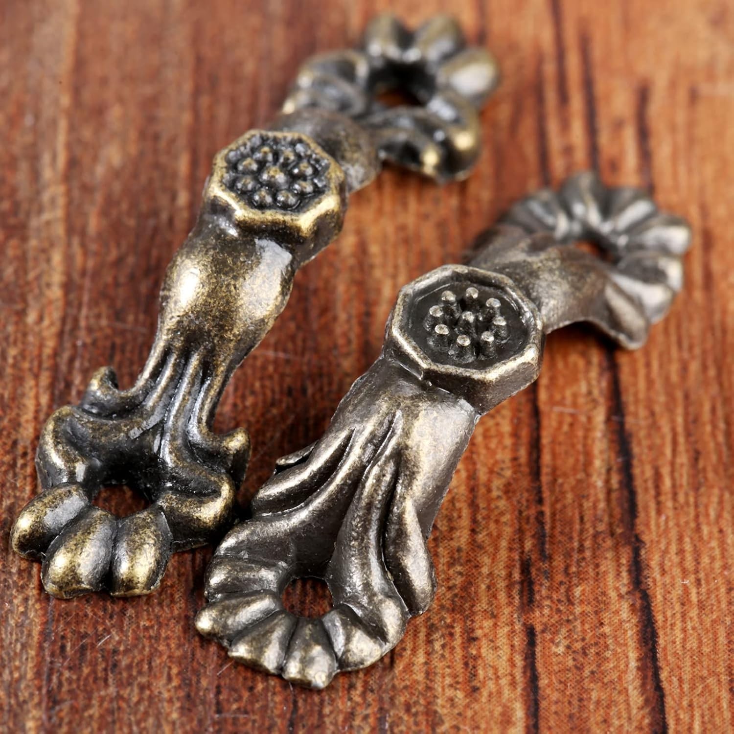 Decorative 10-Piece Antique Bronze Knob Set – 1.46″ Vintage Cabinet Hardware