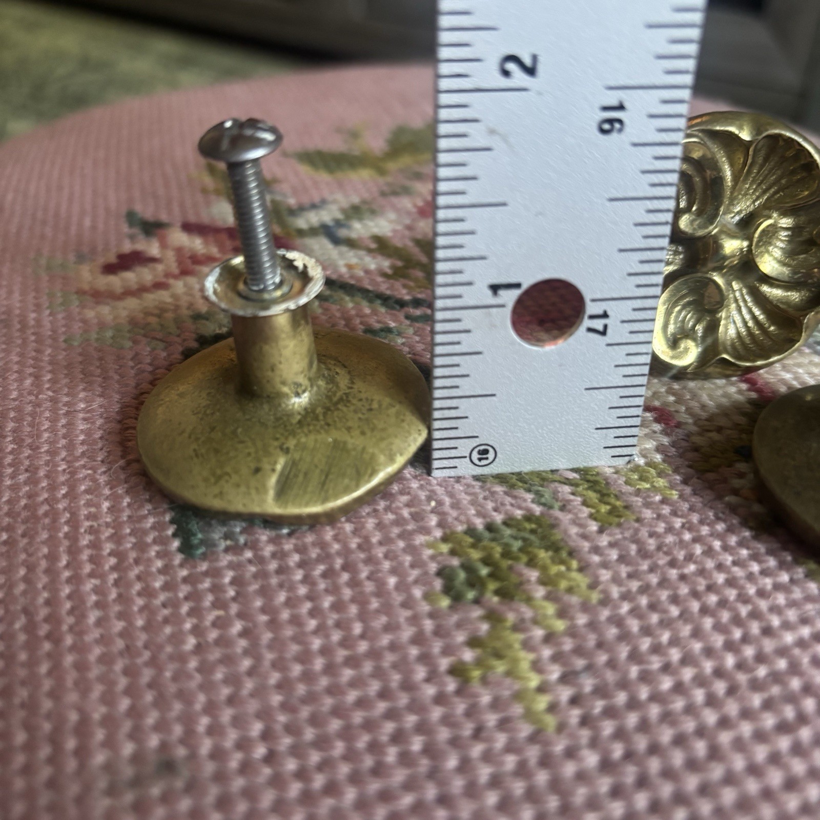 Vintage 60s Brass Ornate Drawer Pulls Floral Cabinet Knobs Round Set of 3 A5739