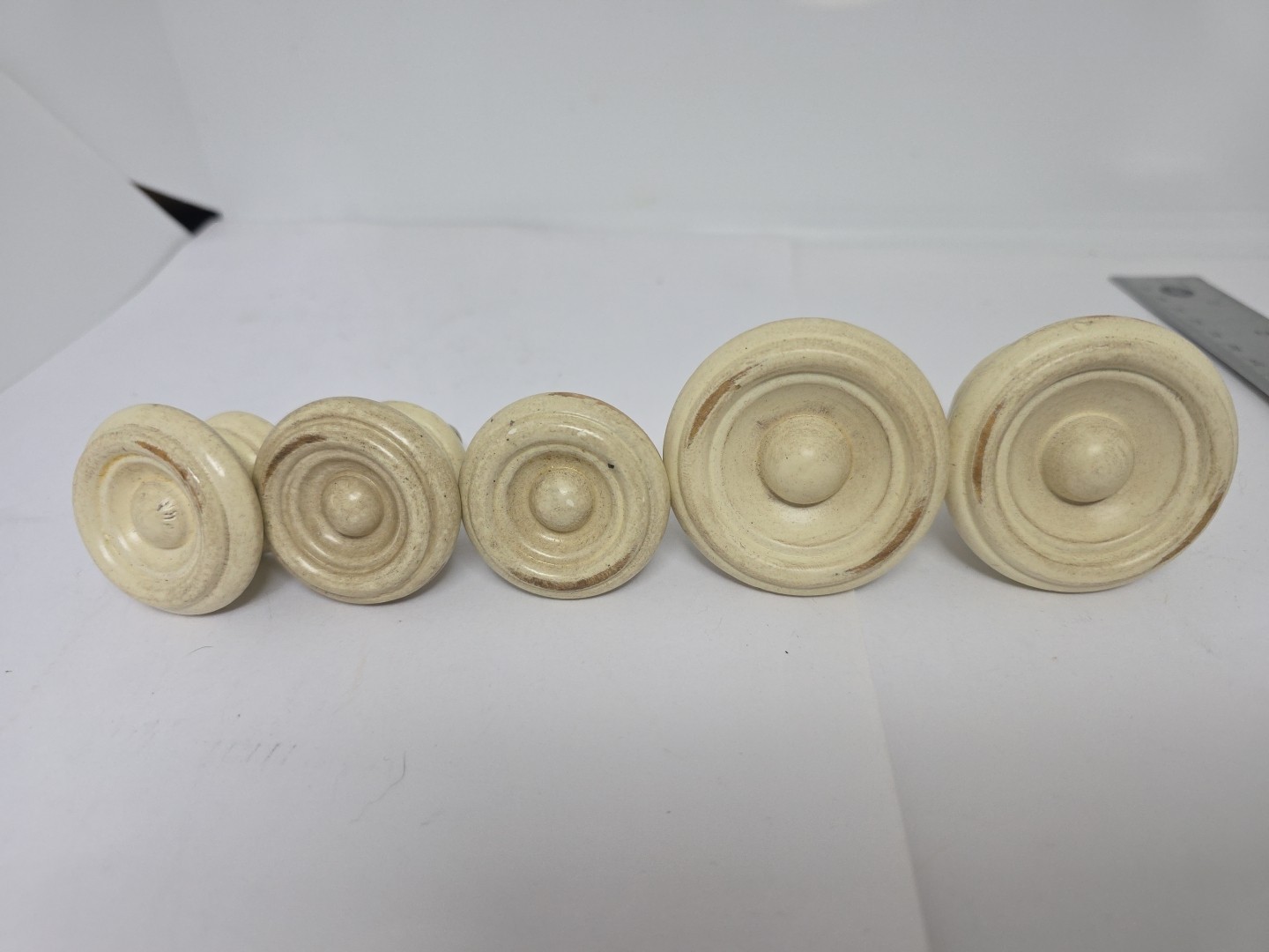 VINTAGE 5 Round Cabinet Drawer PULLS KNOBS With Screws