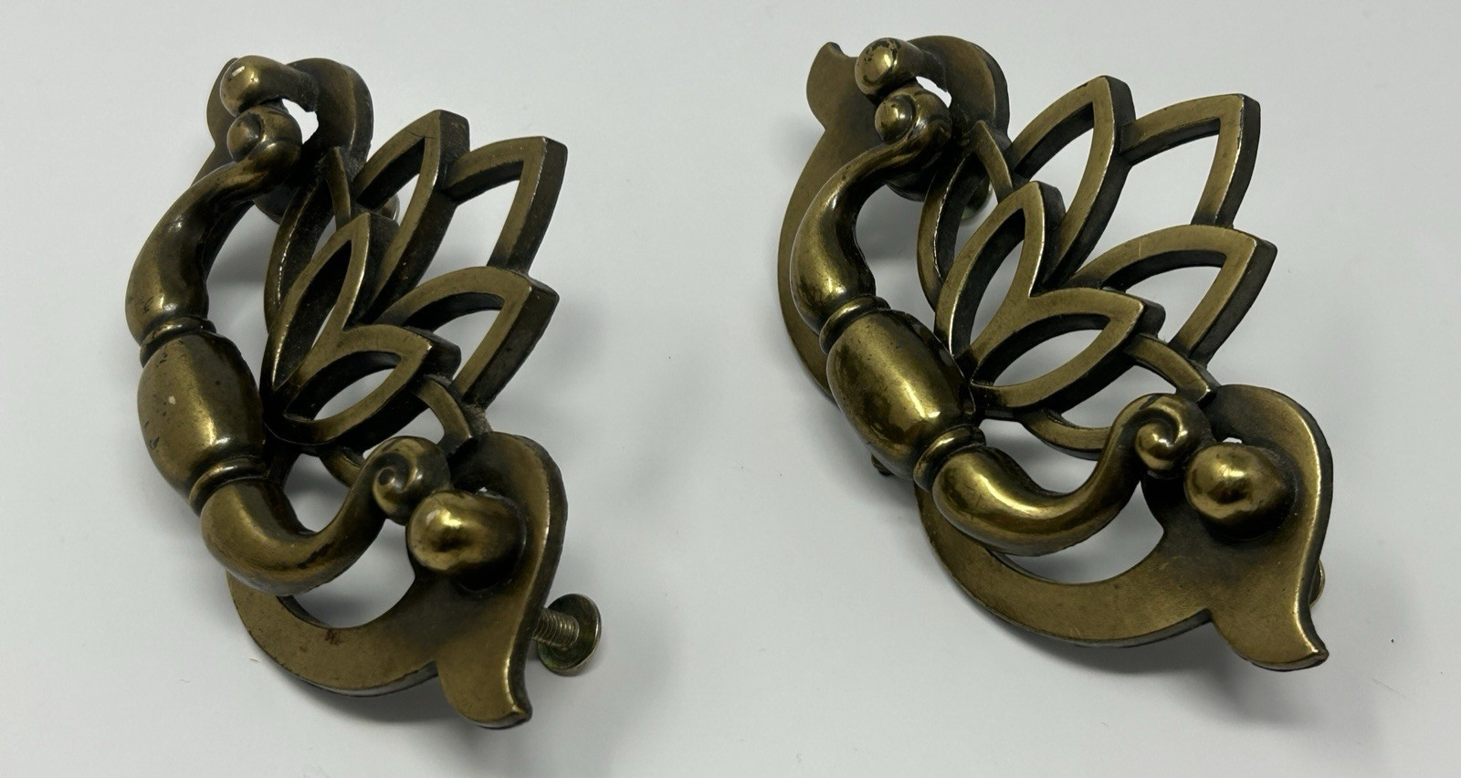 Vintage Chippendale Lotus Style Brass Drawer Pull Bail Handle Gold Traditional