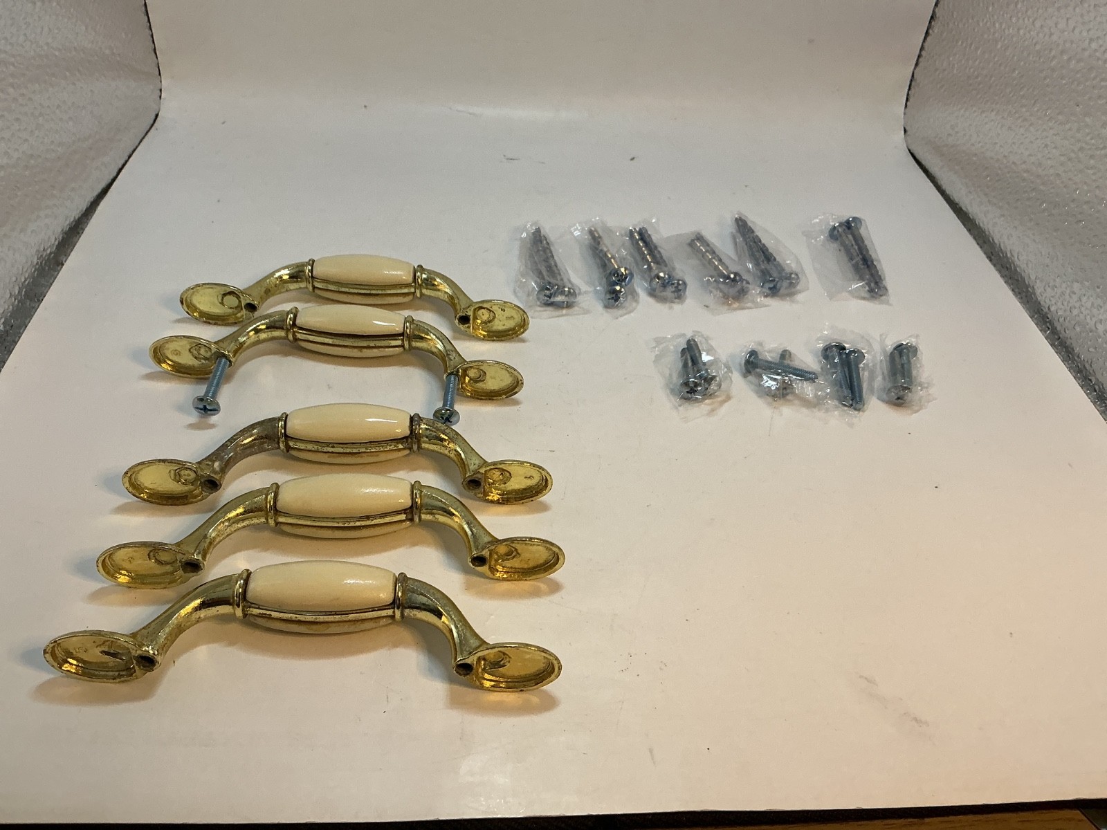 Vintage Door Drawer pulls Beige with gold tone lot of 5 Used