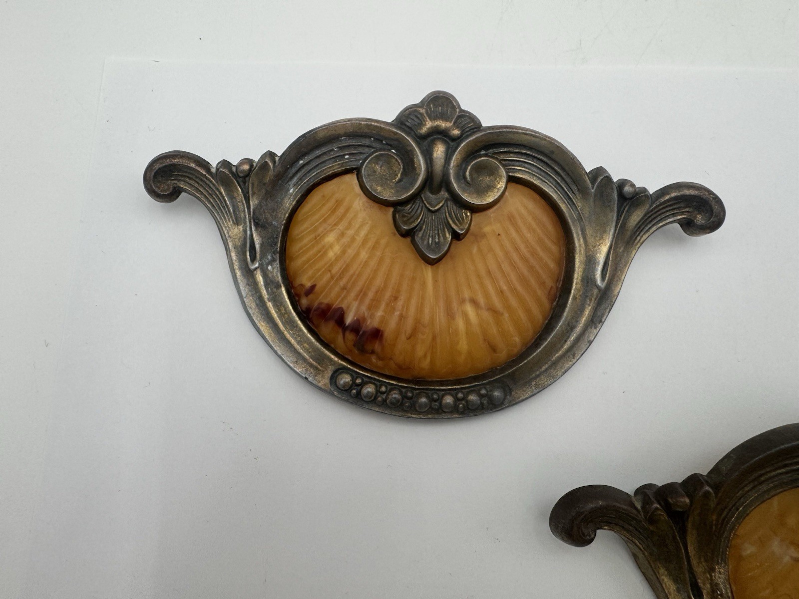 5 Antique Keeler Brass Waterfall Shell Handle Bakelite Dresser Pulls Beautiful