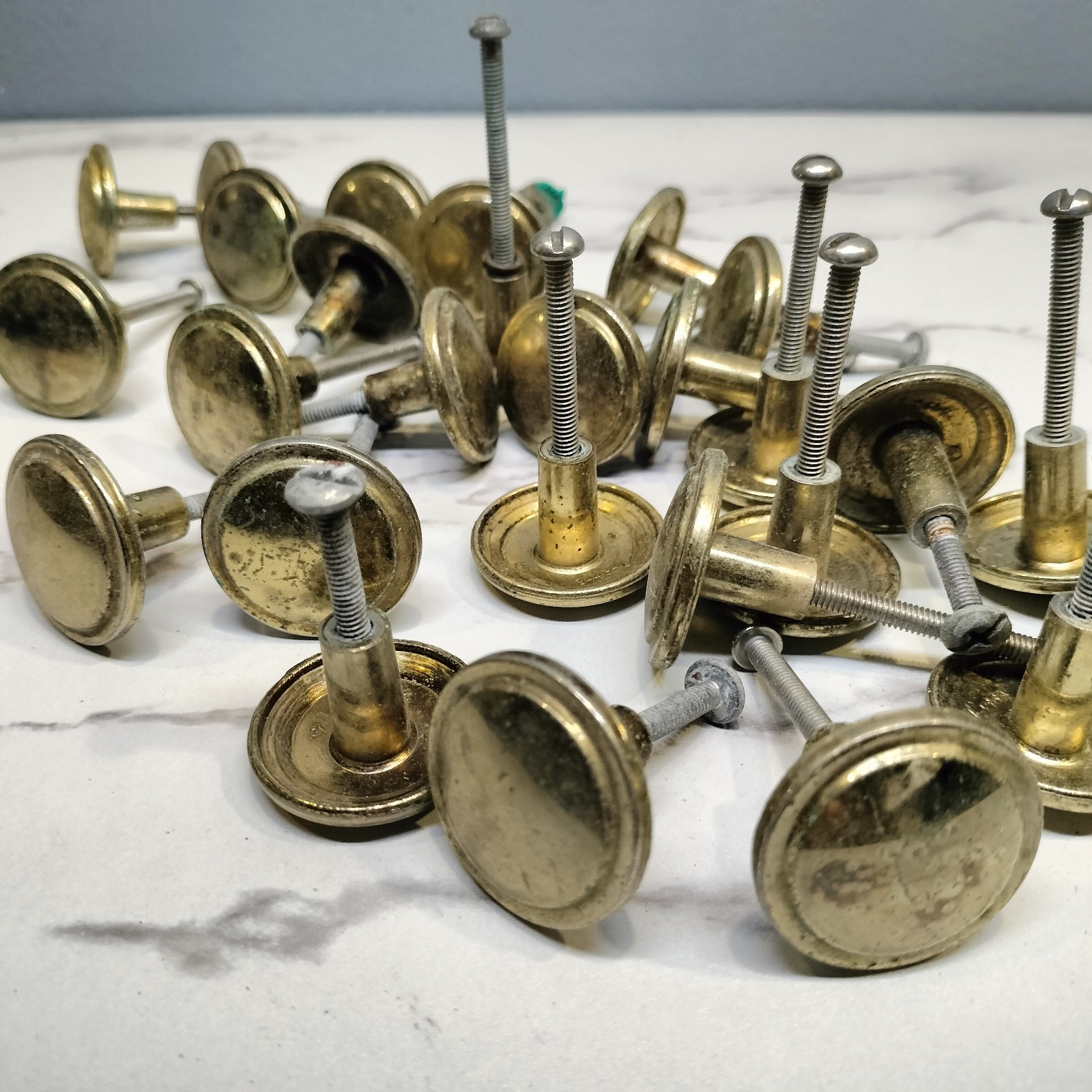 Antique style Brass Round Top Button Style Door/Drawer Knob Pulls Lot Of 27 USED