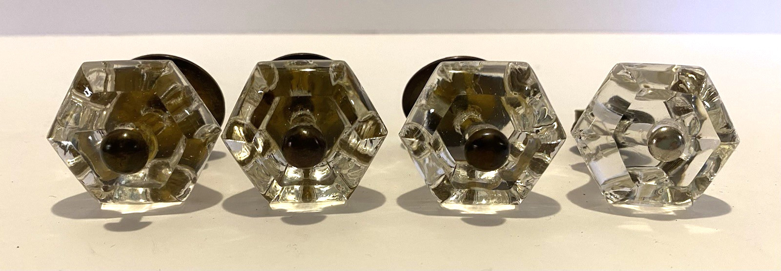 Set-4 VTG Clear Glass 1.5″ x 1.5″ Hexagon (6 Sided) Cabinet/Drawer Pulls/Knobs