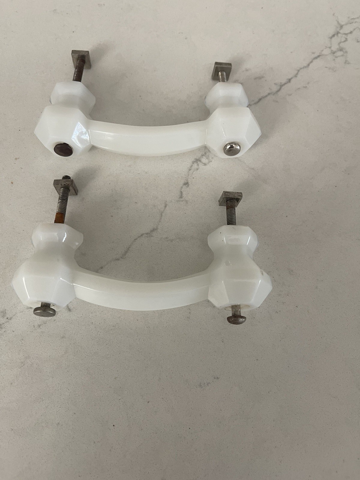 ANTIQUE WHITE MILK GLASS DRAWER OR DOOR PULLS SET 2 WITH SCREWS