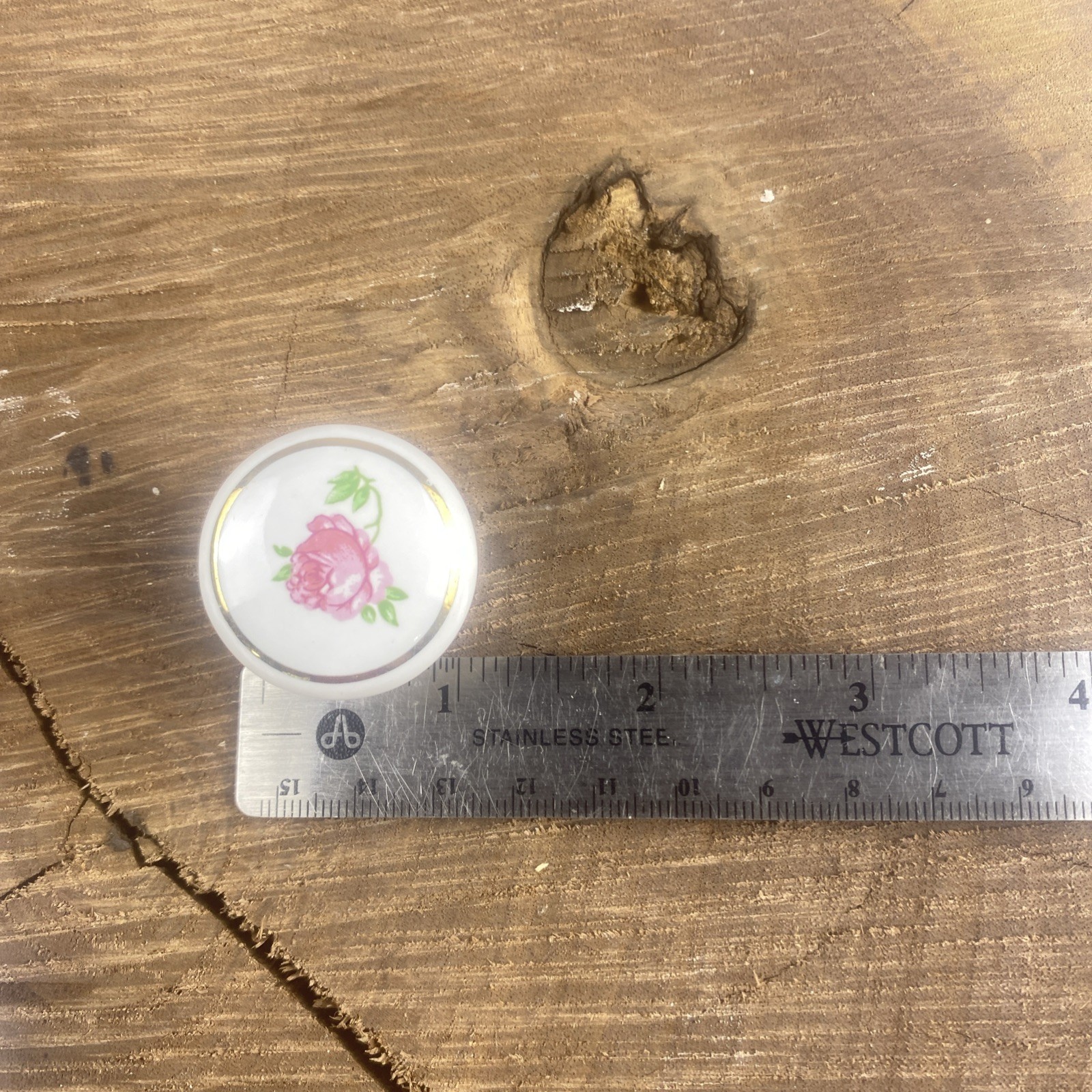 4 Ceramic Porcelain Drawer Pulls Vintage White Gold Round Floral Cabinet Knobs