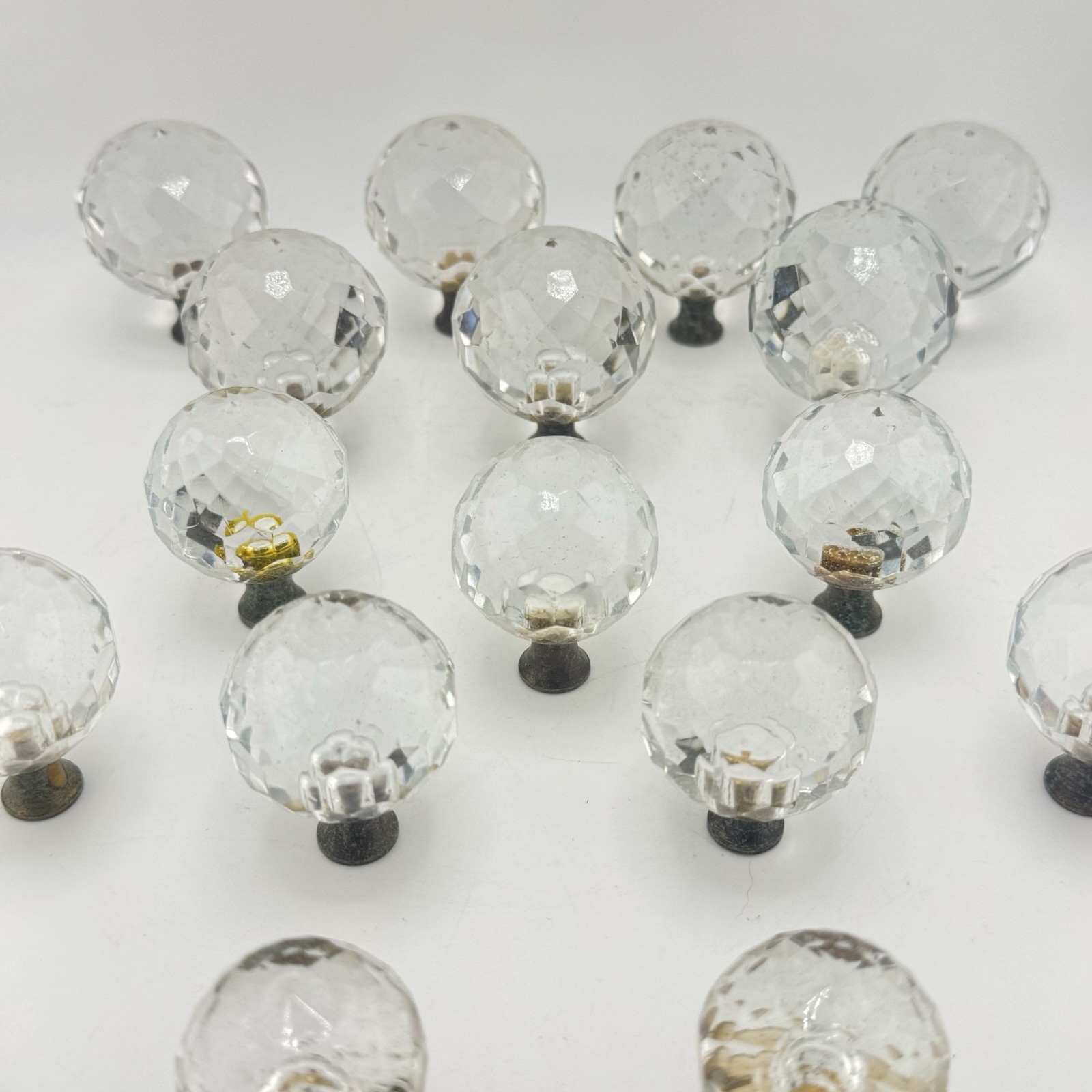 Lot 23 VTG 1930’s Faceted Glass Crystal Drawer Pulls Brass Cabinet Knobs 3 Sizes