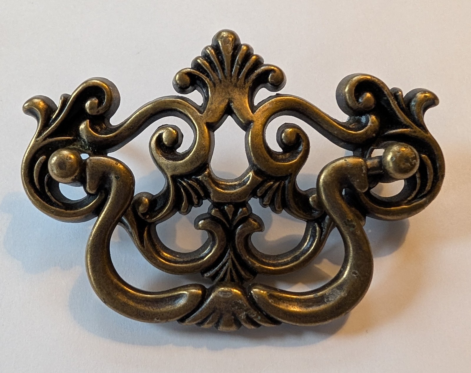 6 VTG BRASS 4″ DROP BAIL DRAWER PULLS 1995 WITH ⅝” SCREWS