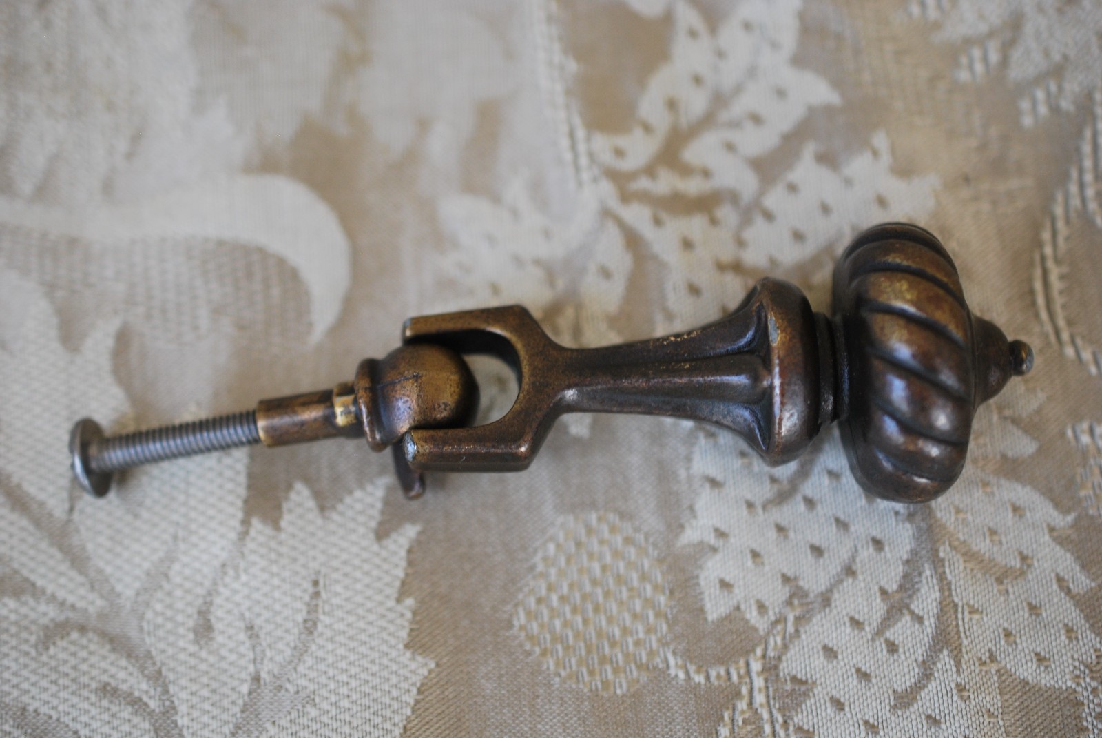 Vintage Brass Patina Tear Drop Pendant Drawer Pull Ball Swivel & Screw 3″
