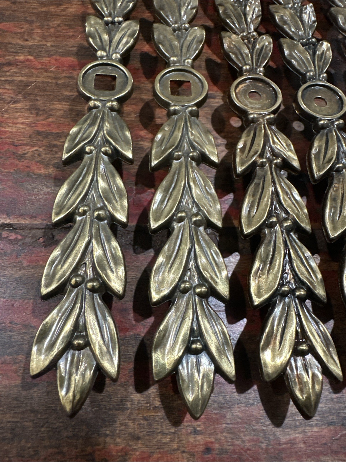 Vtg Keeler Brass Laurel Leaf Drawer Backplates Lot 7 KBC N11014 N15495 7.5″