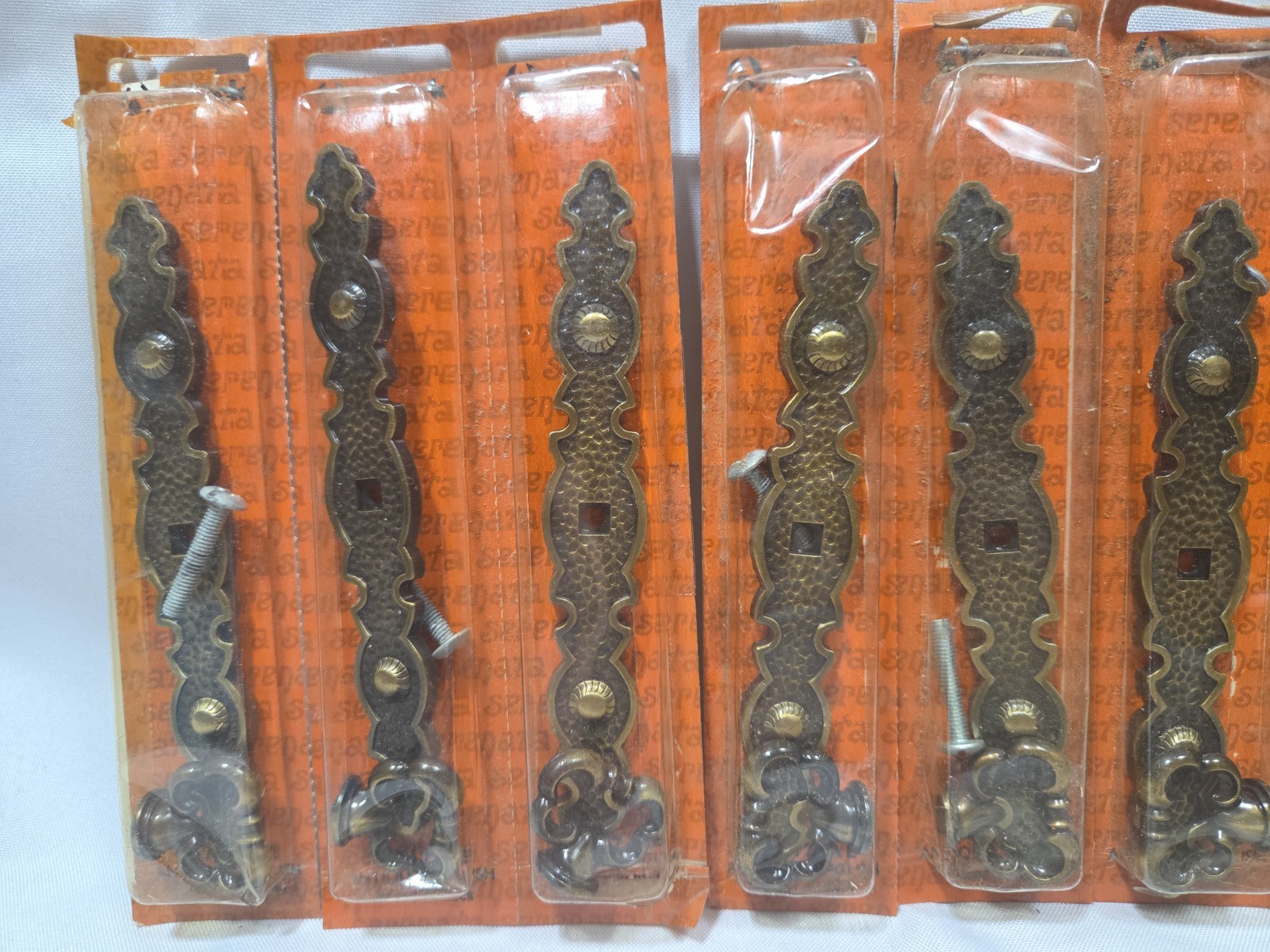 Vintage NOS 1970’s Amerock Serenara Hardware Lot Of 10 T-717 Key & Backplate